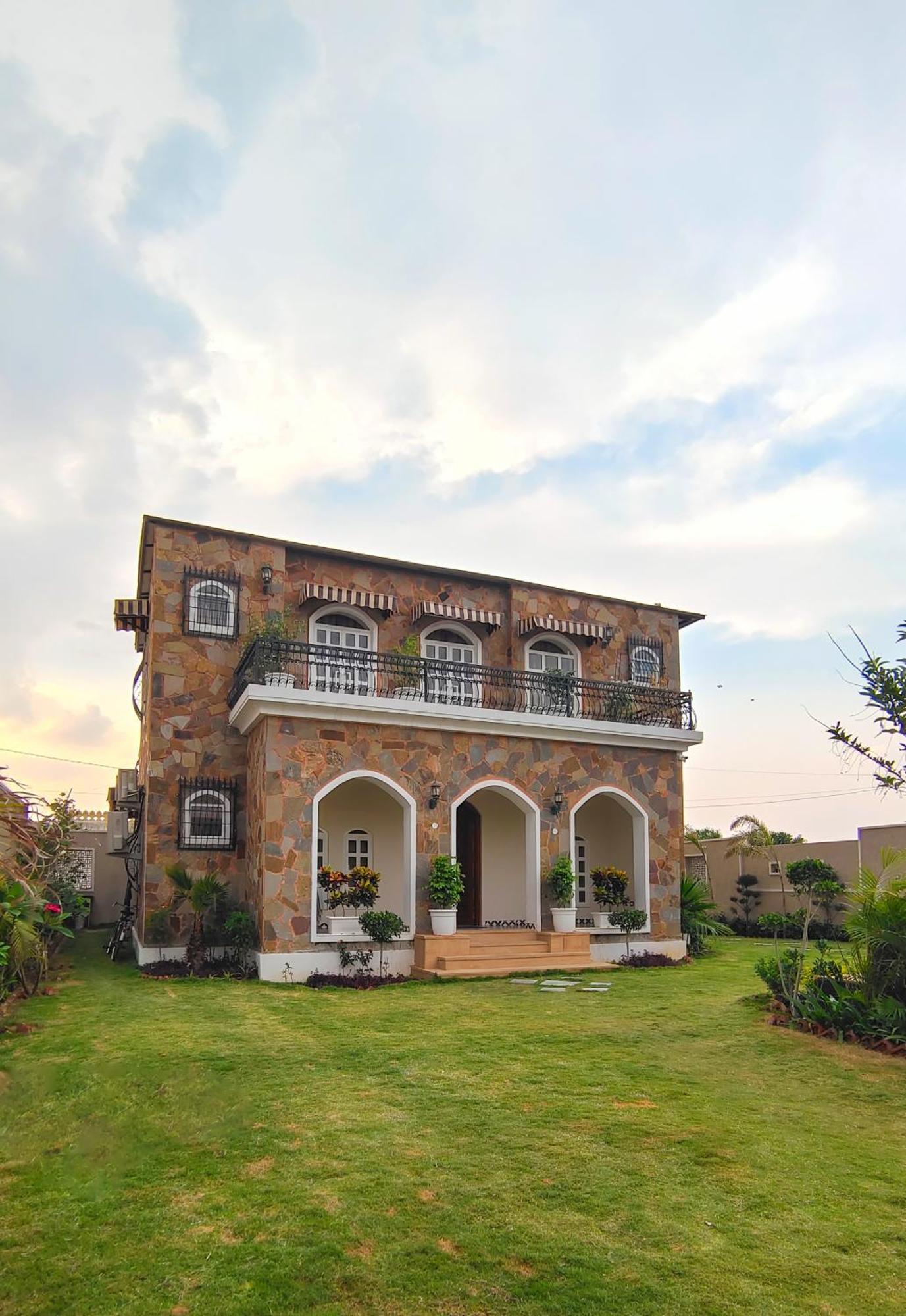 Elivaas 3 Bhk With Pvt Pool & Lush Garden - Oakwood Villa Jaipur Dış mekan fotoğraf