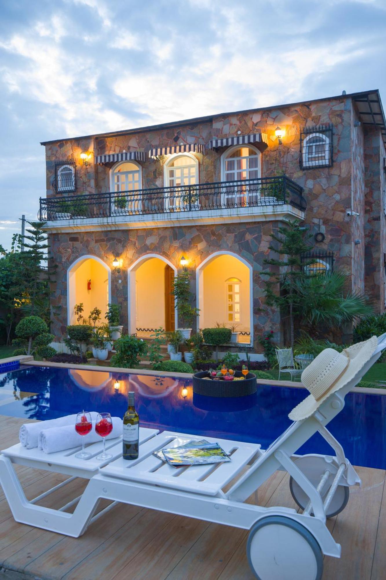 Elivaas 3 Bhk With Pvt Pool & Lush Garden - Oakwood Villa Jaipur Dış mekan fotoğraf