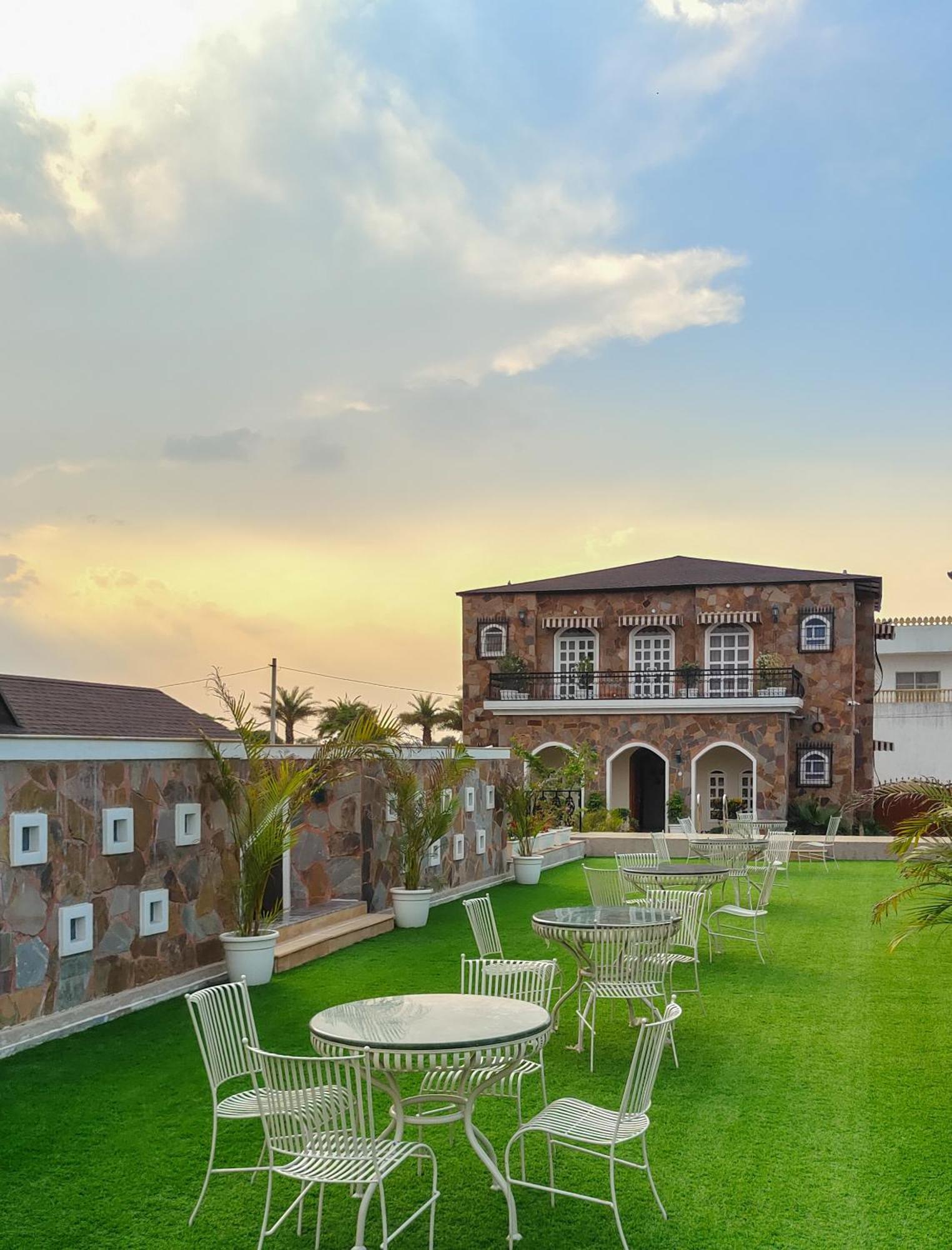 Elivaas 3 Bhk With Pvt Pool & Lush Garden - Oakwood Villa Jaipur Dış mekan fotoğraf